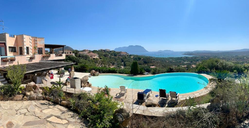 Villa And Pool Tavolara View Porto Istana Екстериор снимка