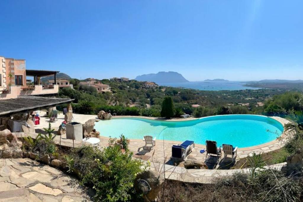 Villa And Pool Tavolara View Porto Istana Екстериор снимка